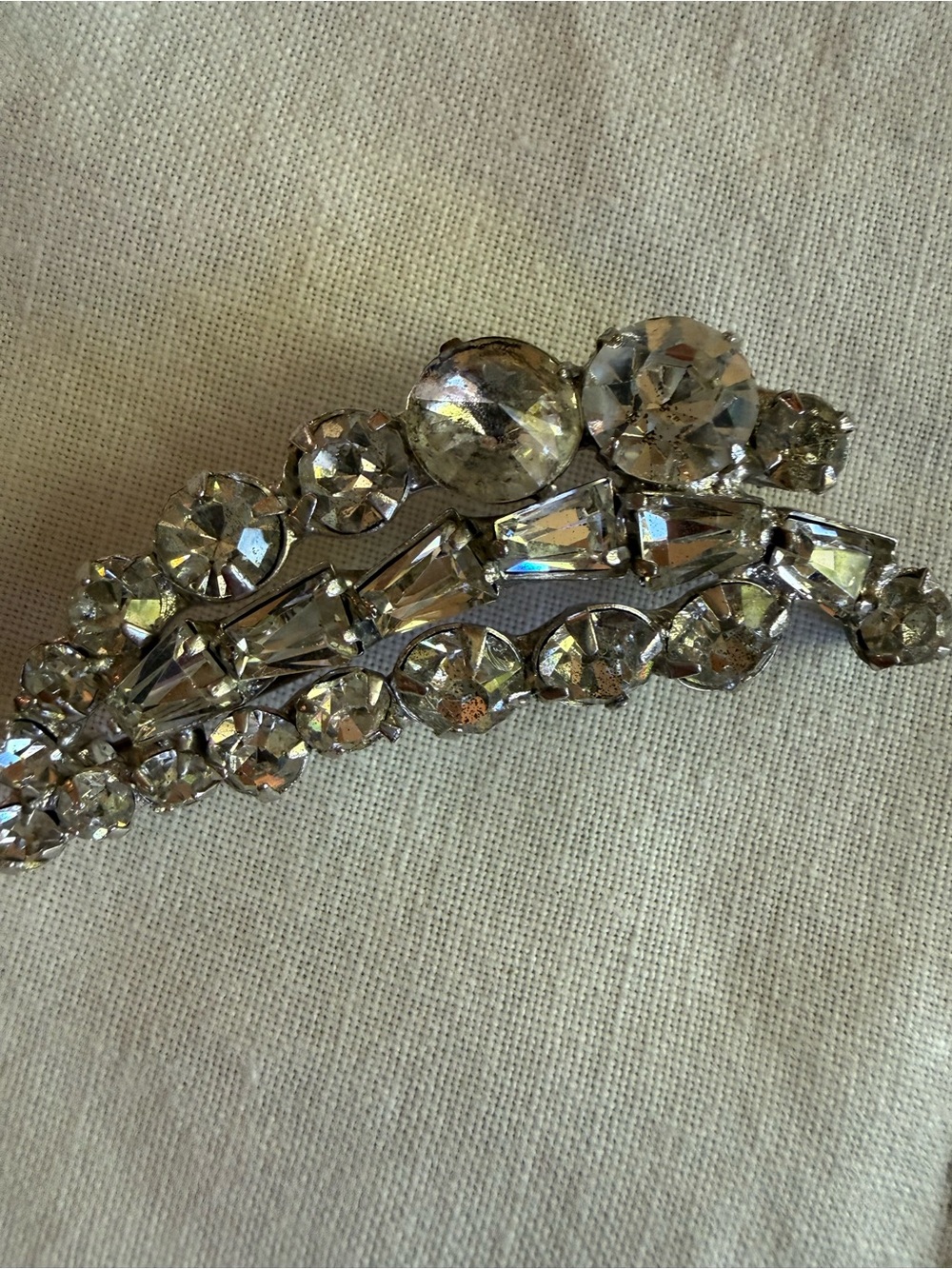 Vintage Rhinestone Brooches 4 brooches Crystal Clear Rhinestone brooches - Picture 4 of 11